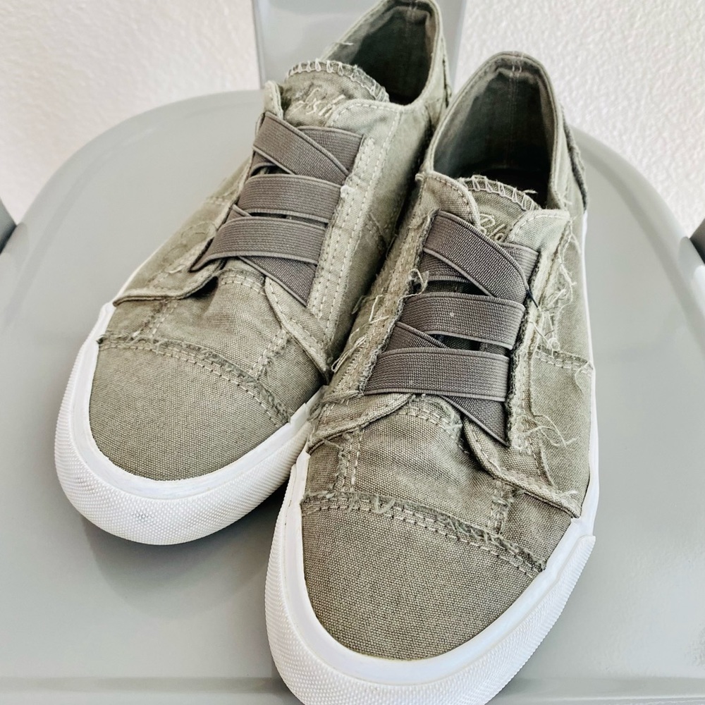 BLOWFISH MARLEY SLIP-ON SNEAKER